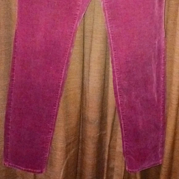 Loft - Picture 2 of 6